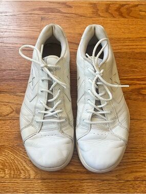 True Vintage Leather Converse All Star Leather Court Tennis Shoes